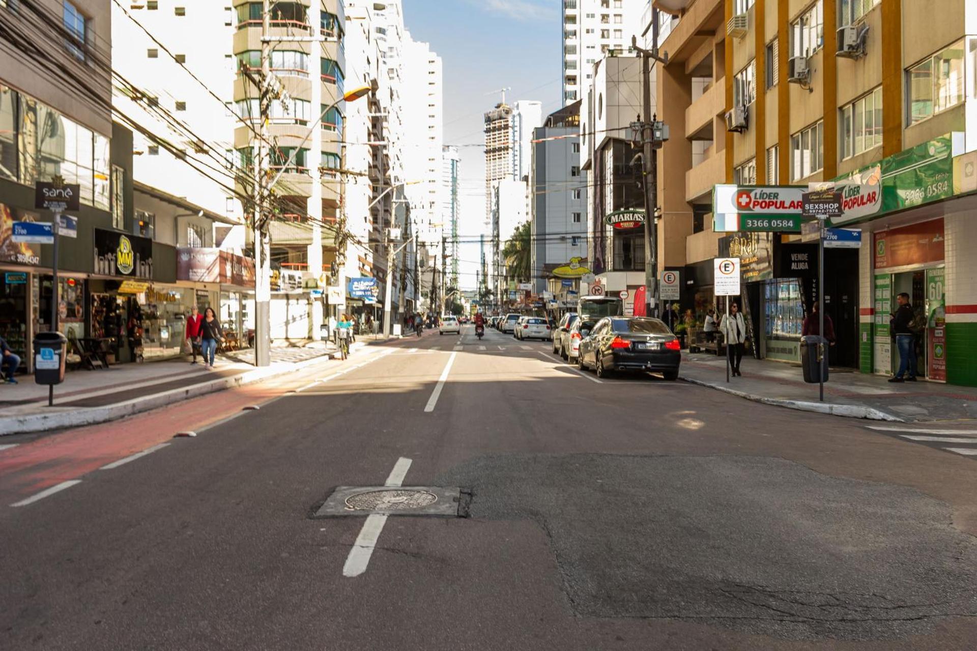 Custo Benefício, 100 metros da Praia em Balneário Camboriú P880 Balneario Camboriu Exterior foto